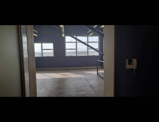 BUSINESS PROPERTY TO RENT IN MOWBRAY